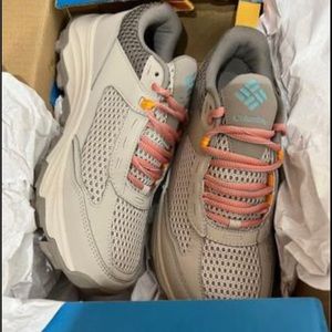 Columbia Hiking Shoes Women